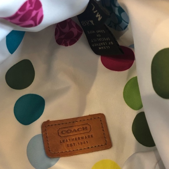 Super cute COACH bucket hat! - Picture 2 of 5